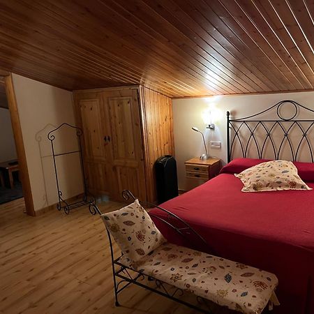 Hostal Cal Francisco Gosol Ngoại thất bức ảnh