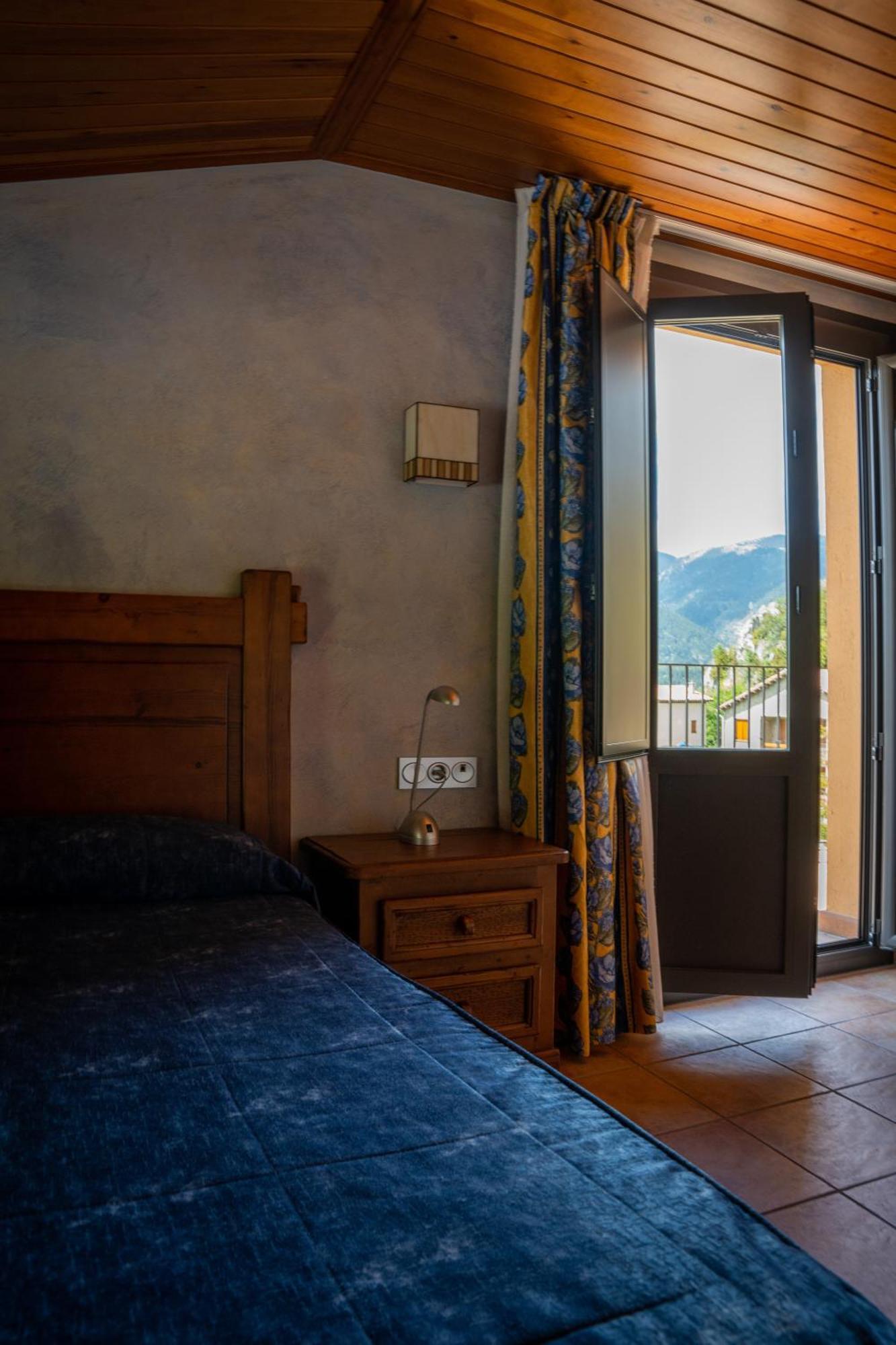 Hostal Cal Francisco Gosol Ngoại thất bức ảnh